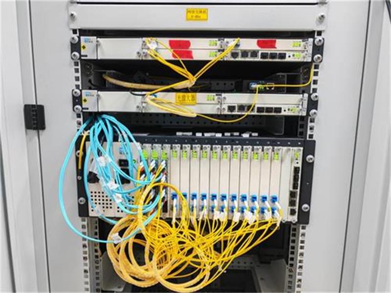 Caso de Sucesso: Sistema de Transmissão por Amplificação Óptica de Longa Distância Ultra-Longa de 220 km Suporta Link de Comunicação do Projeto UHVDC Gansu-Zhejiang